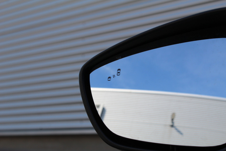 Ford FOCUS Wagon 1.0 EcoBoost Hybrid 125PK Active | Adaptieve Cruis | BLIS | Led | Navigatie | Winterpack