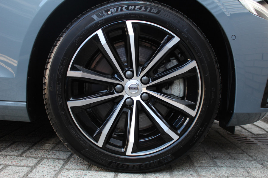 Volvo S60 2.0 Recharge T8 AWD Ultimate Dark | Schuif/Kantel dak | Head-up | H/K | BLIS | Leder | Pilot Assist