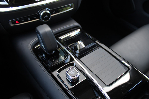 Volvo S60 2.0 Recharge T8 AWD Ultimate Dark | Schuif/Kantel dak | Head-up | H/K | BLIS | Leder | Pilot Assist