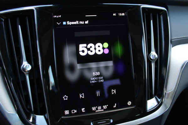 Volvo S60 2.0 Recharge T8 AWD Ultimate Dark | Schuif/Kantel dak | Head-up | H/K | BLIS | Leder | Pilot Assist