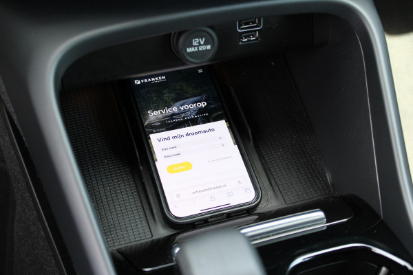 Volvo XC40 1.5 T4 Plug-in hybrid Plus Dark | Trekhaak | H/K | Pilot Assist | Memory | Navigatie | 360 Camera