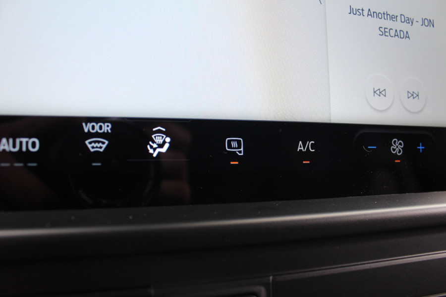 Ford Transit Custom 300 2.0 TDCI L2H1 Limited | Adaptieve Cruise  | Trekhaak | Laadruimte betimmering | Winterpack