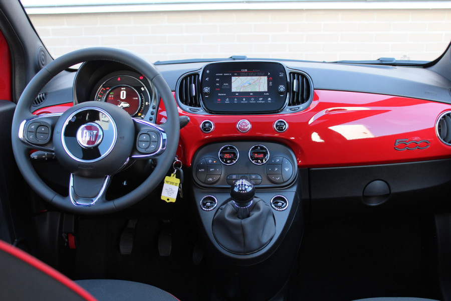 Fiat 500 1.0 Hybrid RED | Panoramadak | Special Edition | Navigatie | Cruise Control