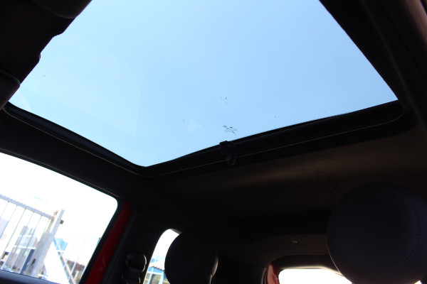 Fiat 500 1.0 Hybrid RED | Panoramadak | Special Edition | Navigatie | Cruise Control