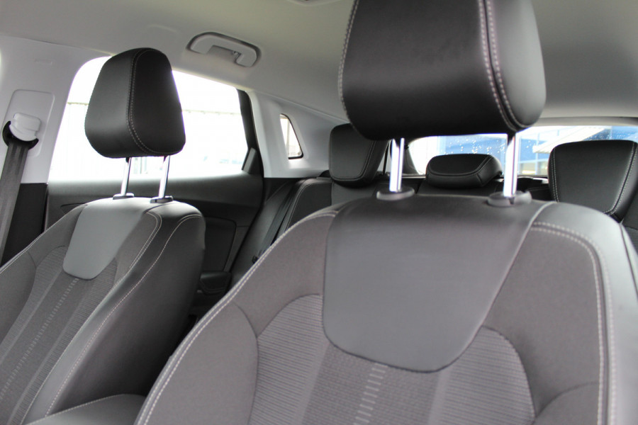 Opel Grandland 1.2 Turbo | Winterpack | Cruise control | Bluetooth | Parkeersensoren