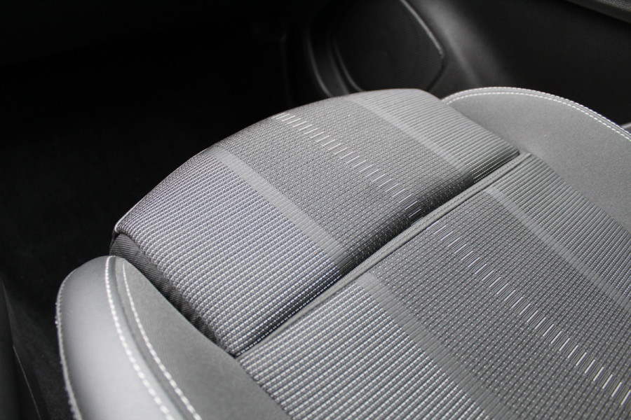 Opel Grandland 1.2 Turbo | Winterpack | Cruise control | Bluetooth | Parkeersensoren