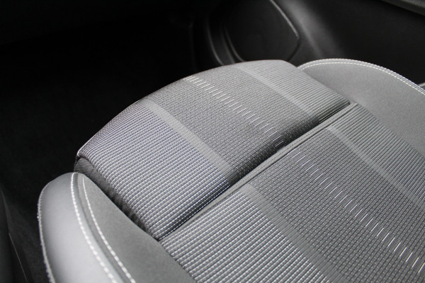 Opel Grandland 1.2 Turbo | Winterpack | Cruise control | Bluetooth | Parkeersensoren