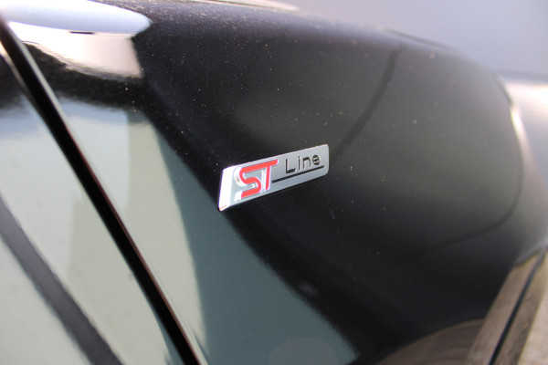 Ford Puma 1.0 EcoBoost Hybrid ST-Line X | Panoramadak | Trekhaak | Full Options