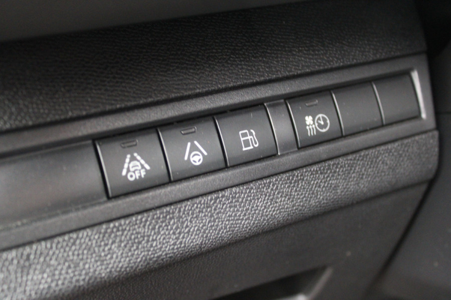 Peugeot 3008 1.6 HYbrid4 300 GT | Trekhaak | Focal | Camera | Leder | Navigatie | Adaptieve cruise