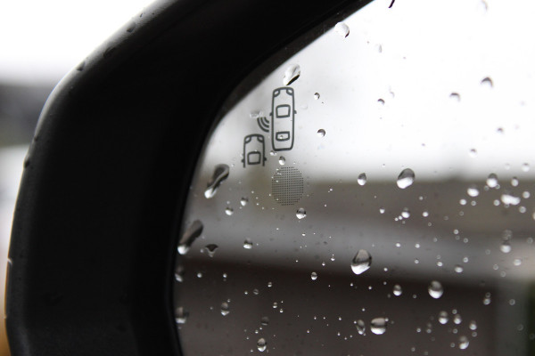 Peugeot 3008 1.6 HYbrid4 300 GT | Trekhaak | Focal | Camera | Leder | Navigatie | Adaptieve cruise