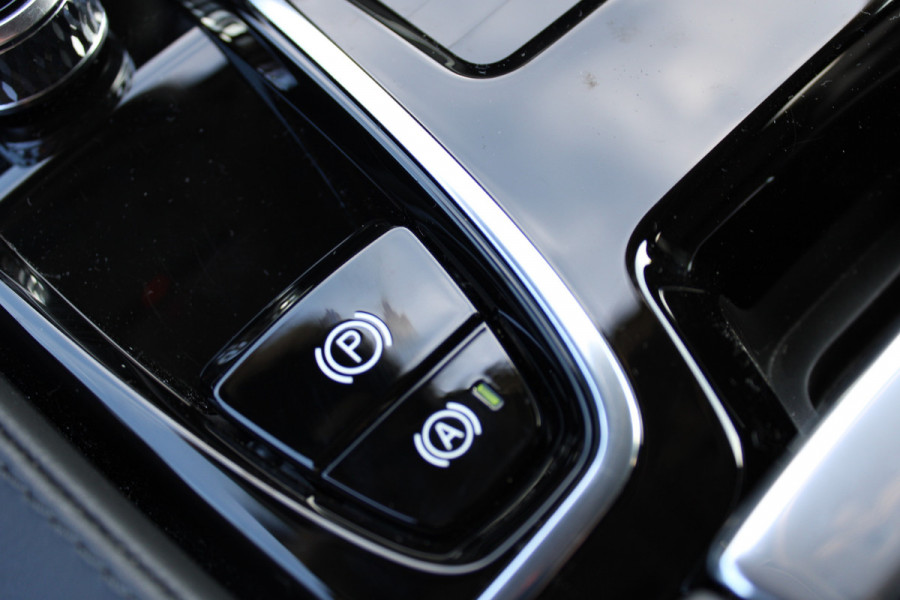 Volvo V60 2.0 T6 Plug-in hybrid AWD Plus Bright | H/K | 360 Camera | Winterpack | Led | Driver assistance