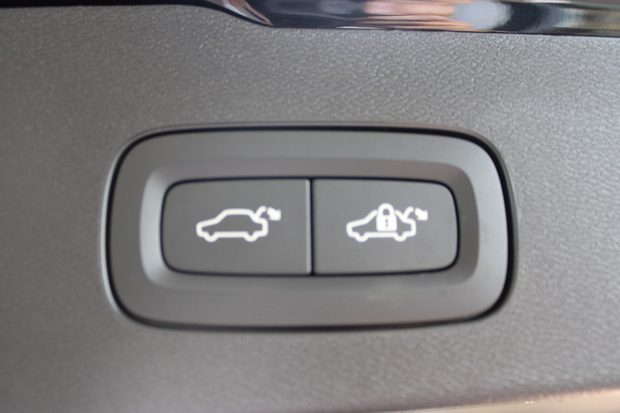 Volvo V60 2.0 T6 Plug-in hybrid AWD Plus Bright | H/K | 360 Camera | Winterpack | Led | Driver assistance