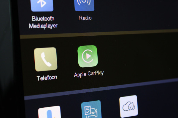 Volvo V60 2.0 T6 Plug-in hybrid AWD Plus Dark | Panoramadak | Trekhaak | H/K | 360 Camera