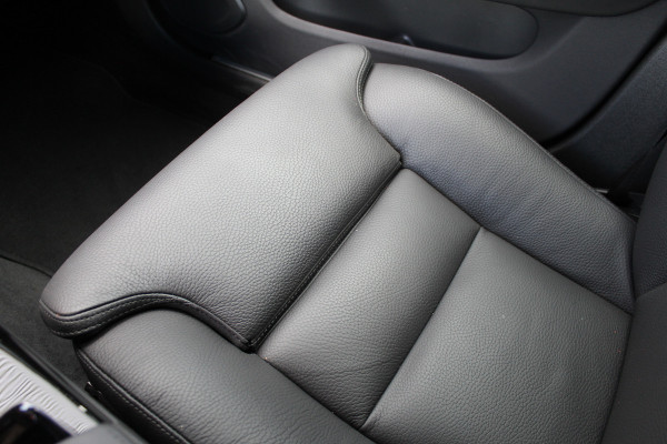 Volvo V60 2.0 T6 Plug-in hybrid AWD Plus Dark | Harman Kardon | 360 Camera | BLIS | 19" | Winterpack