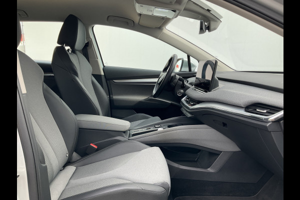 Škoda ENYAQ iV 80 Trekhaak Stoel/Stuurverw Carplay Warmtepomp Trekhaak 100% Elektrisch NL-Auto!