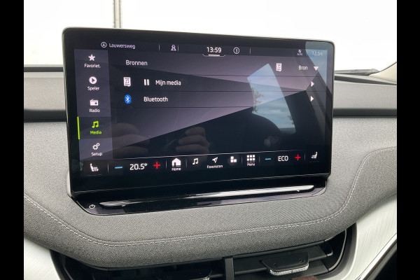 Škoda ENYAQ iV 80 Trekhaak Stoel/Stuurverw Carplay Warmtepomp Trekhaak 100% Elektrisch NL-Auto!