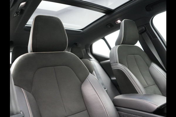 Volvo XC40 T5 Recharge R-Design Plug In Hybrid 262pk Dealer O.H PHEV | Panodak | Camera | Harman & Kardon | Alcantara Sportstoelen Memory & Verwarmd | Apple Carplay | Blis | Adaptive LED | Navigatie | Virtual | DAB |