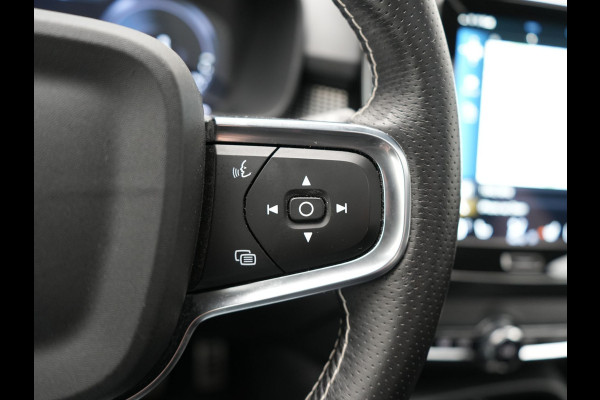 Volvo XC40 T5 Recharge R-Design Plug In Hybrid 262pk Dealer O.H PHEV | Panodak | Camera | Harman & Kardon | Alcantara Sportstoelen Memory & Verwarmd | Apple Carplay | Blis | Adaptive LED | Navigatie | Virtual | DAB |