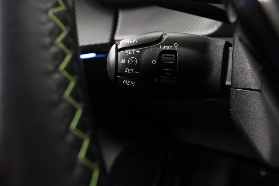 Peugeot 2008 1.2 PureTech GT-Line |Navi|Camera|