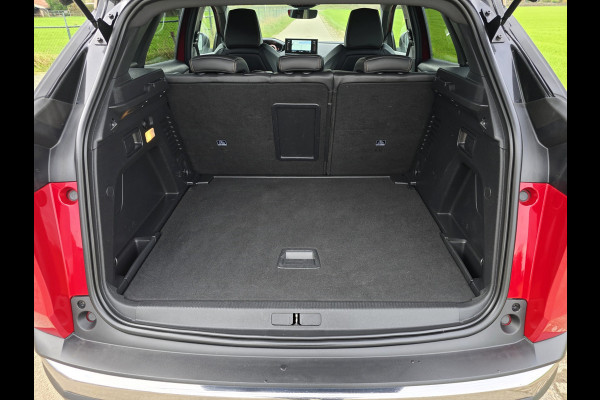 Peugeot 3008 1.2 PureTech Allure - 130 Pk - Euro 6 - Navi - ParkeerCamera