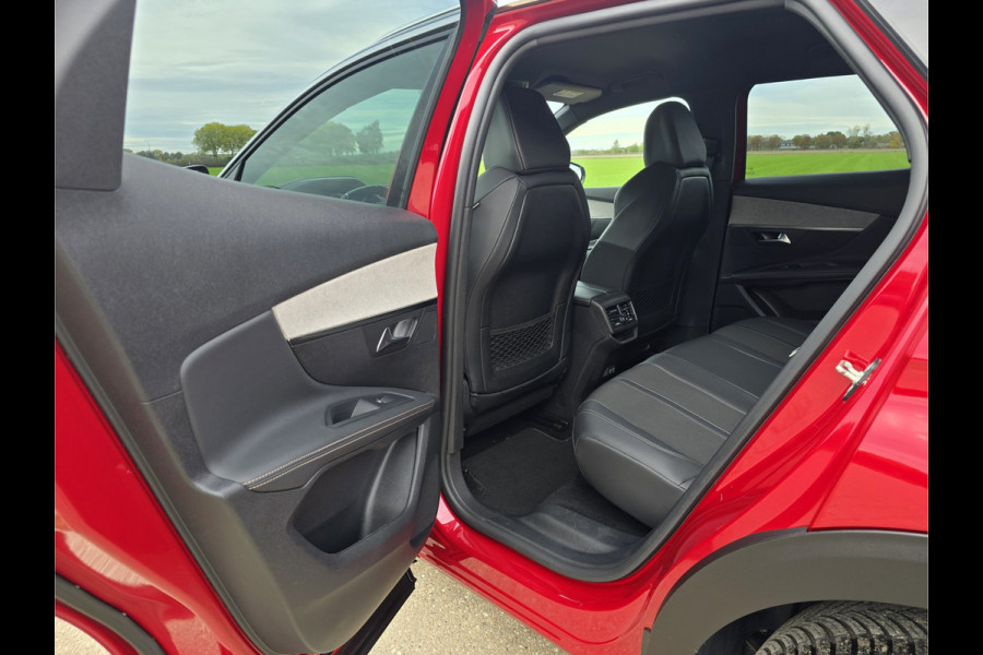 Peugeot 3008 1.2 PureTech Allure - 130 Pk - Euro 6 - Navi - ParkeerCamera