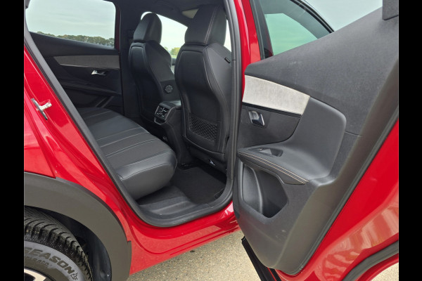 Peugeot 3008 1.2 PureTech Allure - 130 Pk - Euro 6 - Navi - ParkeerCamera