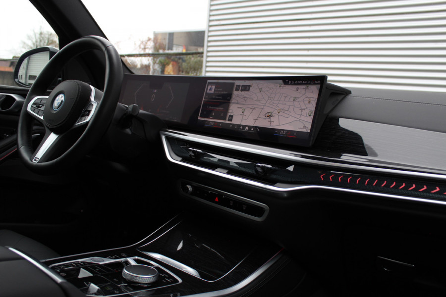 BMW X5 xDrive50e M-Sport | Panoramadak | Luchtvering | Harman Kardon | Iconic Glow | Trekhaak