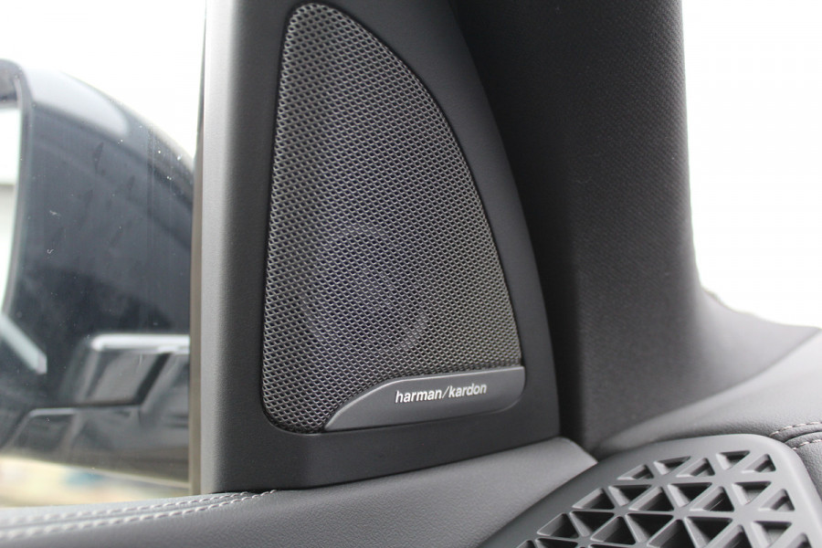 BMW X5 xDrive50e M-Sport | Panoramadak | Luchtvering | Harman Kardon | Iconic Glow | Trekhaak