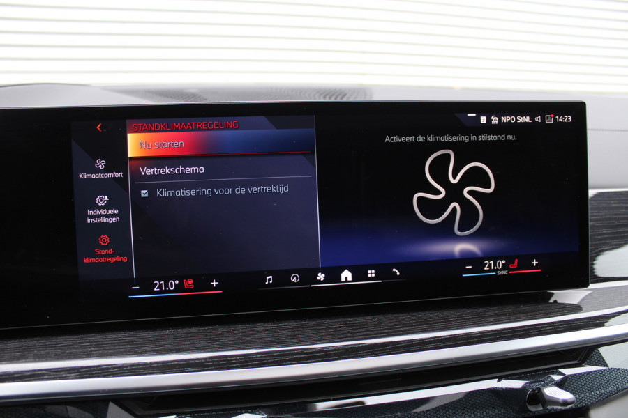 BMW X5 xDrive50e M-Sport | Panoramadak | Luchtvering | Harman Kardon | Iconic Glow | Trekhaak