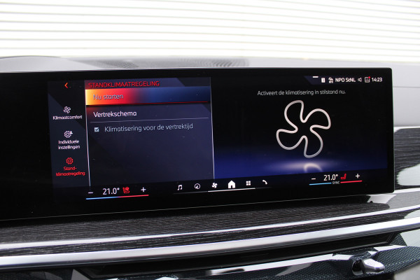 BMW X5 xDrive50e M-Sport | Panoramadak | Luchtvering | Harman Kardon | Iconic Glow | Trekhaak