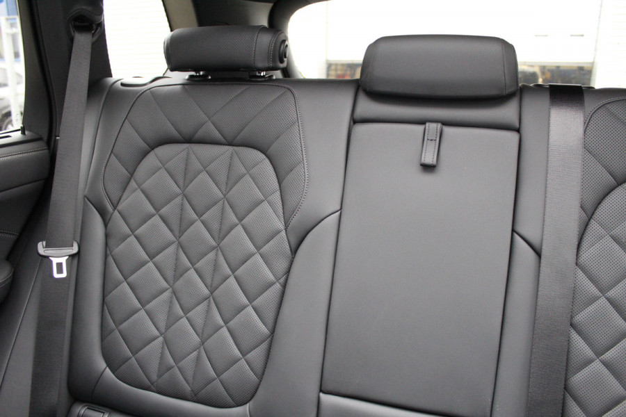 BMW X5 xDrive50e M-Sport | Panoramadak | Luchtvering | Harman Kardon | Iconic Glow | Trekhaak