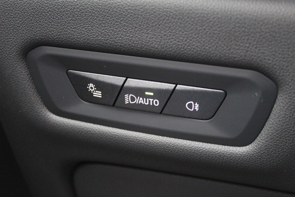 BMW X5 xDrive50e M-Sport | Panoramadak | Luchtvering | Harman Kardon | Iconic Glow | Trekhaak