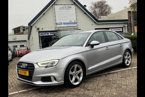 Audi A3 Limousine 30 TFSI AUT/SPORTSEATS/NAVI/CRUISE/MATRIX