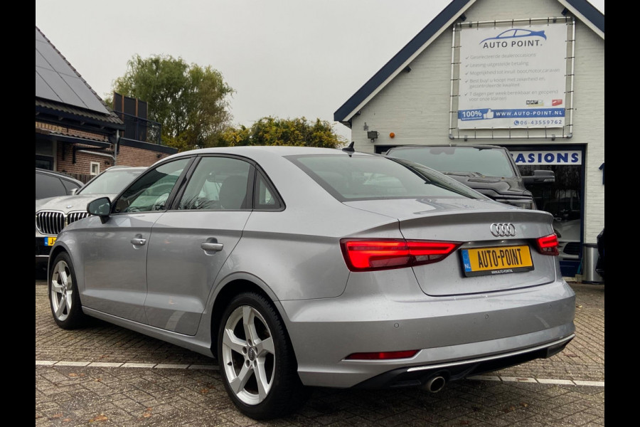 Audi A3 Limousine 30 TFSI AUT/SPORTSEATS/NAVI/CRUISE/MATRIX