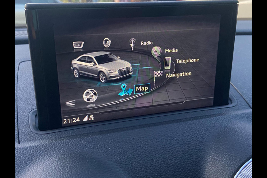 Audi A3 Limousine 30 TFSI AUT/SPORTSEATS/NAVI/CRUISE/MATRIX