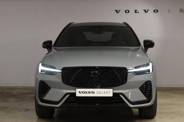 Volvo XC60 T6 350PK Plug-in Hybrid AWD Plus Black Edition / 360 Camera / Panorama Dak / Lederen Bekleding / Elektrische Stoelen / Stuur & Stoelverwarming /