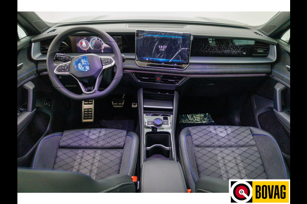 Volkswagen Tayron 1.5 eHybrid R-Line Edition 272 PK automaat | Elec. trekhaak | Panodak | Elec. achterklep | 360 graden Camera, Adaptieve Cruise, Travelassistant, IQ light, Fabrieksgarantie