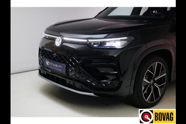 Volkswagen Tayron 1.5 eHybrid R-Line Edition 272 PK automaat | Elec. trekhaak | Panodak | Elec. achterklep | 360 graden Camera, Adaptieve Cruise, Travelassistant, IQ light, Fabrieksgarantie
