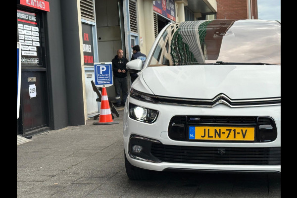 Citroën C4 Picasso 1.2 PureTech Shine Automaat Leer Navi Camera Pano