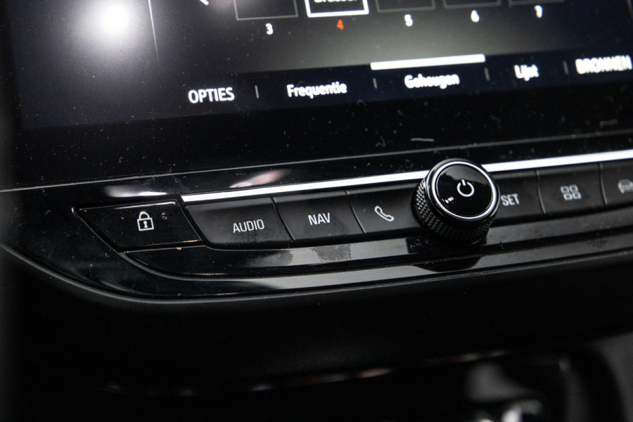 Opel Corsa 1.2 Turbo AUTOMAAT / CARPLAY / CAMERA / DEALER AUTO
