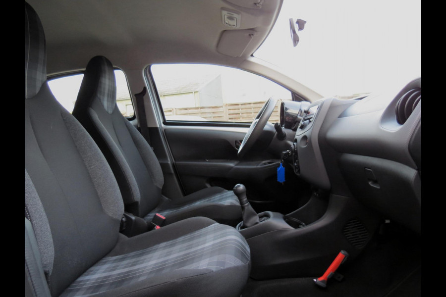 Peugeot 108 1.0 e-VTi Active 5-DEURS | AIRCO | BLUETOOTH | ORG NEDERLANDSE AUTO |