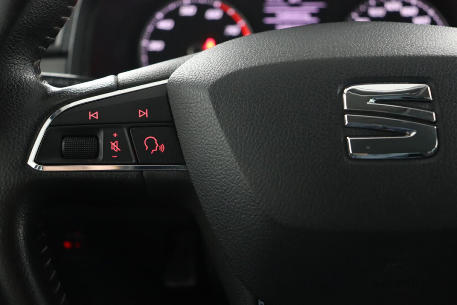 Seat Ibiza 1.0 TSI Style Business Intense|Camera|PDC|Navigatie