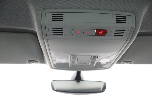 Seat Ibiza 1.0 TSI Style Business Intense|Camera|PDC|Navigatie