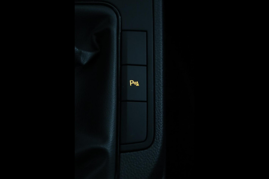 Seat Ibiza 1.0 TSI Style Business Intense|Camera|PDC|Navigatie