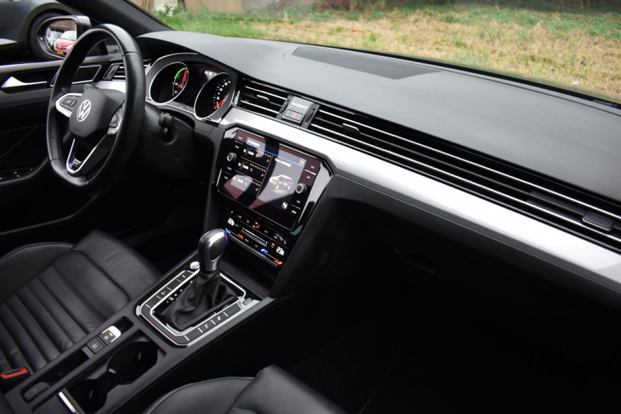 Volkswagen Passat Variant GTE 218PK DSG HYBRID GTE BUSINESS LEDER/CAMERA/IQ-LIGHT