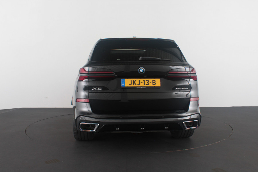 BMW X5 xDrive50e 490pk > Innovatie-pakket/Trekhaak/Travel-pakket/Shadow line