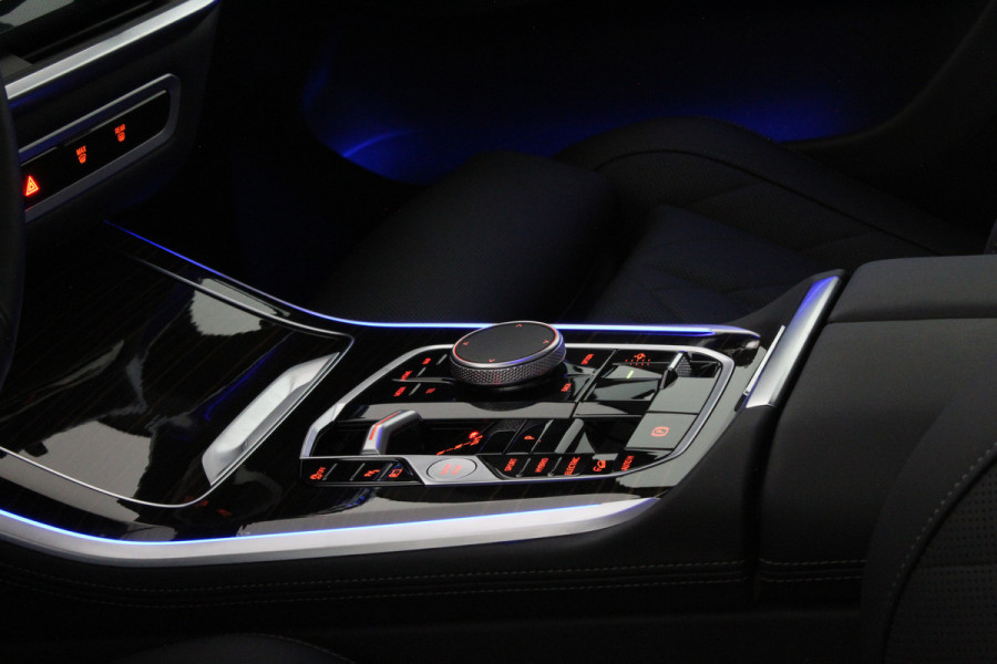 BMW X5 xDrive50e 490pk > Innovatie-pakket/Trekhaak/Travel-pakket/Shadow line