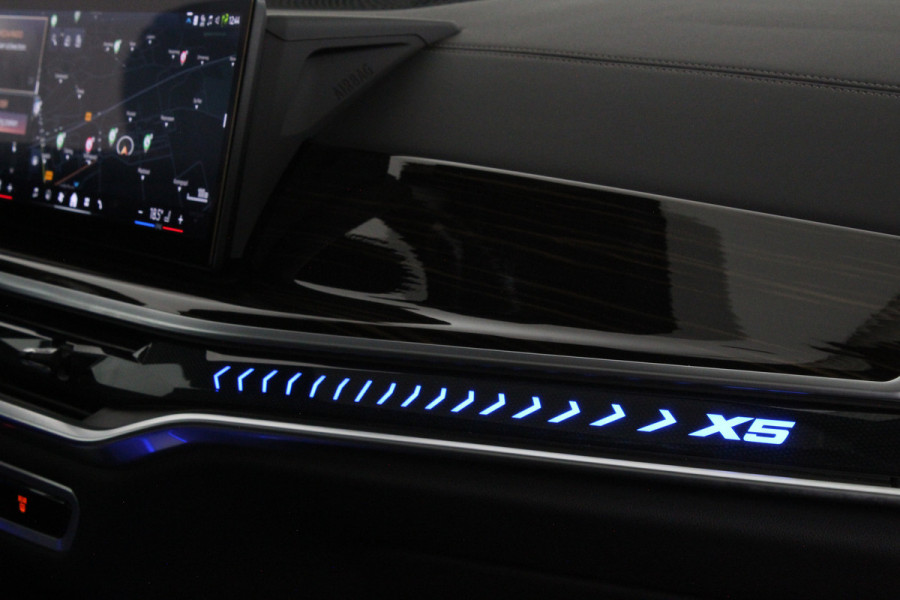 BMW X5 xDrive50e 490pk > Innovatie-pakket/Trekhaak/Travel-pakket/Shadow line