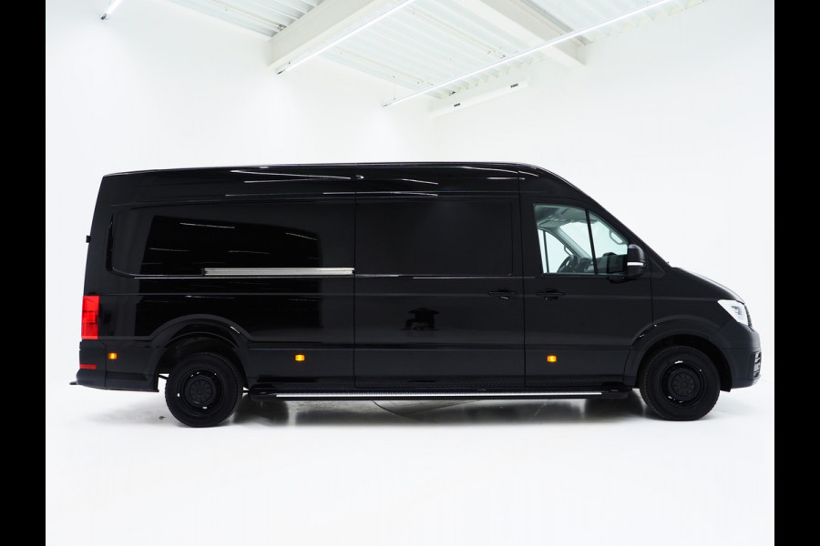 Volkswagen Crafter 35 2.0 TDI L4H3 | Beklede Laadruimte | LED | Sidesteps | Carplay | Camera | Trekhaak