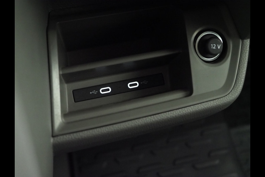 Volkswagen Crafter 35 2.0 TDI L4H3 | Beklede Laadruimte | LED | Sidesteps | Carplay | Camera | Trekhaak